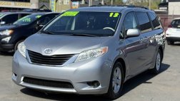 2013 Toyota Sienna LE 7-Passenger