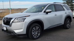 2024 Nissan Pathfinder SV