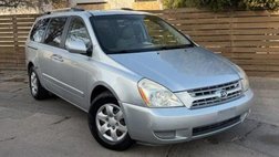 2010 Kia Sedona LX