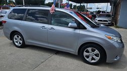 2017 Toyota Sienna LE