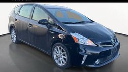 2014 Toyota Prius v Five