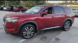 2023 Nissan Pathfinder Platinum