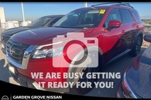 2024 Nissan Pathfinder SV