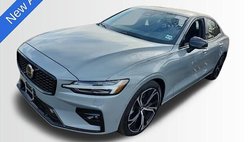 2024 Volvo S60 B5 Plus Dark Theme