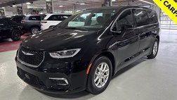 2024 Chrysler Pacifica Touring