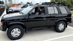 1995 Nissan Pathfinder LE