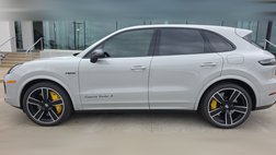 2020 Porsche Cayenne Turbo S E-Hybrid