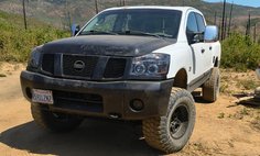 2004 Nissan Titan XE