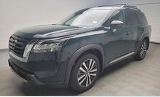 2022 Nissan Pathfinder Platinum