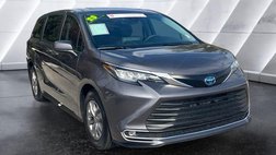 2023 Toyota Sienna XLE