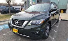 2019 Nissan Pathfinder SV