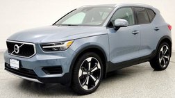 2020 Volvo XC40 T5 Momentum