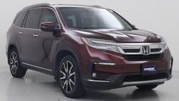 2019 Honda Pilot Touring w/Rear Captain's Chairs