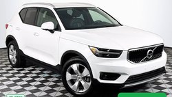 2021 Volvo XC40 T5 Momentum