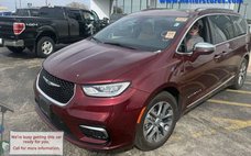 2022 Chrysler Pacifica Hybrid Pinnacle
