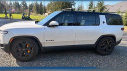 2023 Rivian R1S Adventure