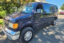 2003 Ford E-Series E-350 SD
