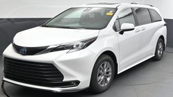 2025 Toyota Sienna XLE