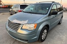 2009 Chrysler Town and Country LX