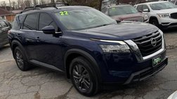 2022 Nissan Pathfinder SV