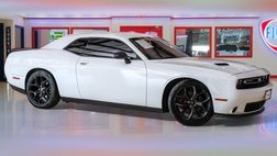 2017 Dodge Challenger SXT Plus
