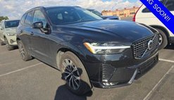 2025 Volvo XC60 B5 Core Dark Theme