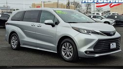 2025 Toyota Sienna XLE 7-Passenger