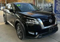 2024 Nissan Pathfinder S