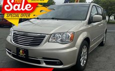 2016 Chrysler Town and Country Touring