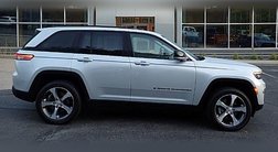 2023 Jeep Grand Cherokee Base