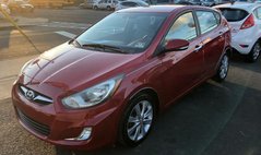 2013 Hyundai Accent SE
