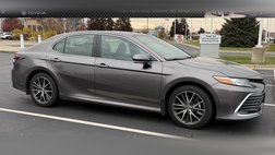 2024 Toyota Camry Hybrid XLE