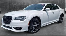 2023 Chrysler 300 Touring L