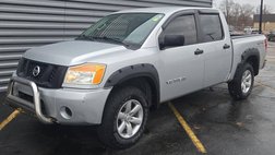 2012 Nissan Titan SV