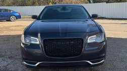 2016 Chrysler 300 Limited