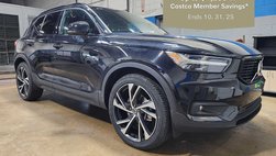2022 Volvo XC40 T5 R-Design