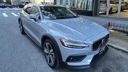 2025 Volvo V60 Cross Country B5 Plus