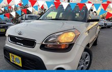 2013 Kia Soul Base