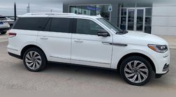 2023 Lincoln Navigator Standard