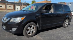 2010 Volkswagen Routan SE