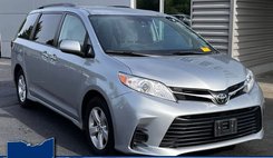 2019 Toyota Sienna LE 7-Passenger FWD with Auto-Access Seat