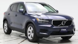 2022 Volvo XC40 T4 Momentum