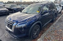 2022 Nissan Pathfinder SV