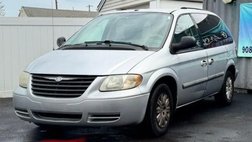 2006 Chrysler Town and Country Base
