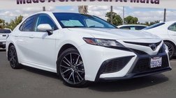 2022 Toyota Camry SE
