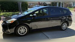 2016 Toyota Prius v Four