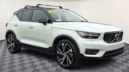 2022 Volvo XC40 T5 R-Design