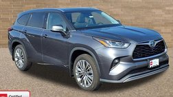 2022 Toyota Highlander Hybrid Platinum