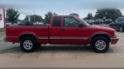 2000 Chevrolet S-10 LS