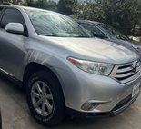 2013 Toyota Highlander SE